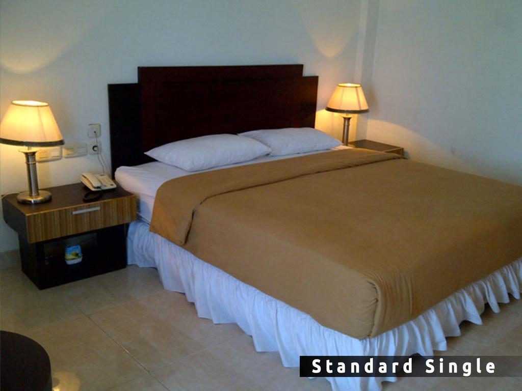 Crown Hotel Tanjung Selor Rom bilde