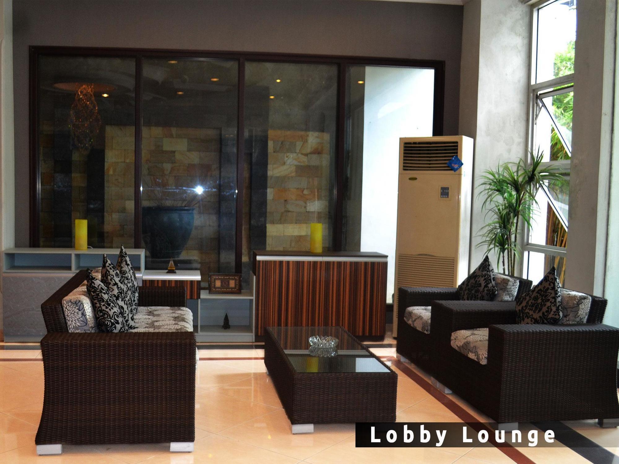 Crown Hotel Tanjung Selor Eksteriør bilde