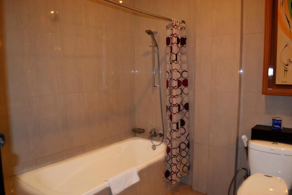 Crown Hotel Tanjung Selor Rom bilde