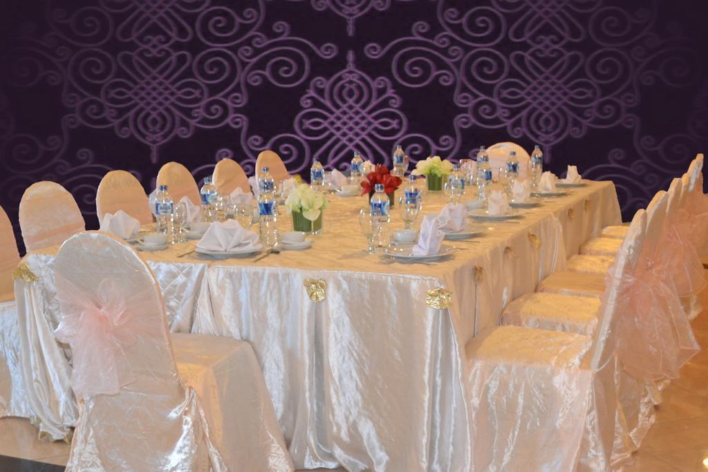 Crown Hotel Tanjung Selor Eksteriør bilde