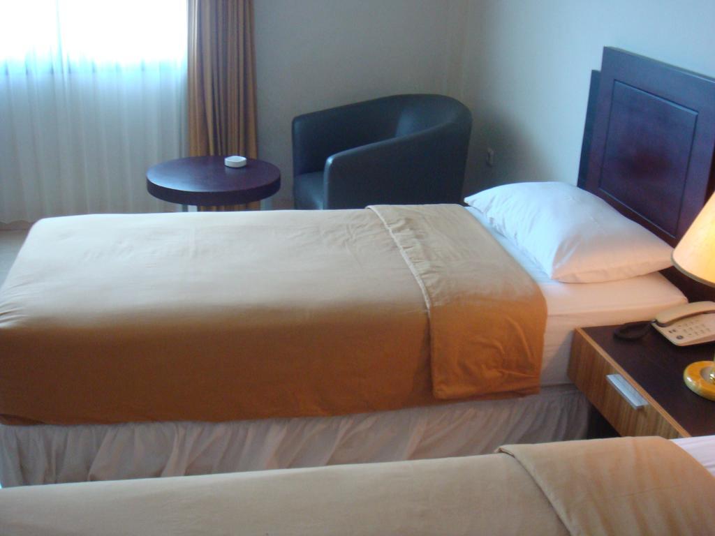 Crown Hotel Tanjung Selor Eksteriør bilde