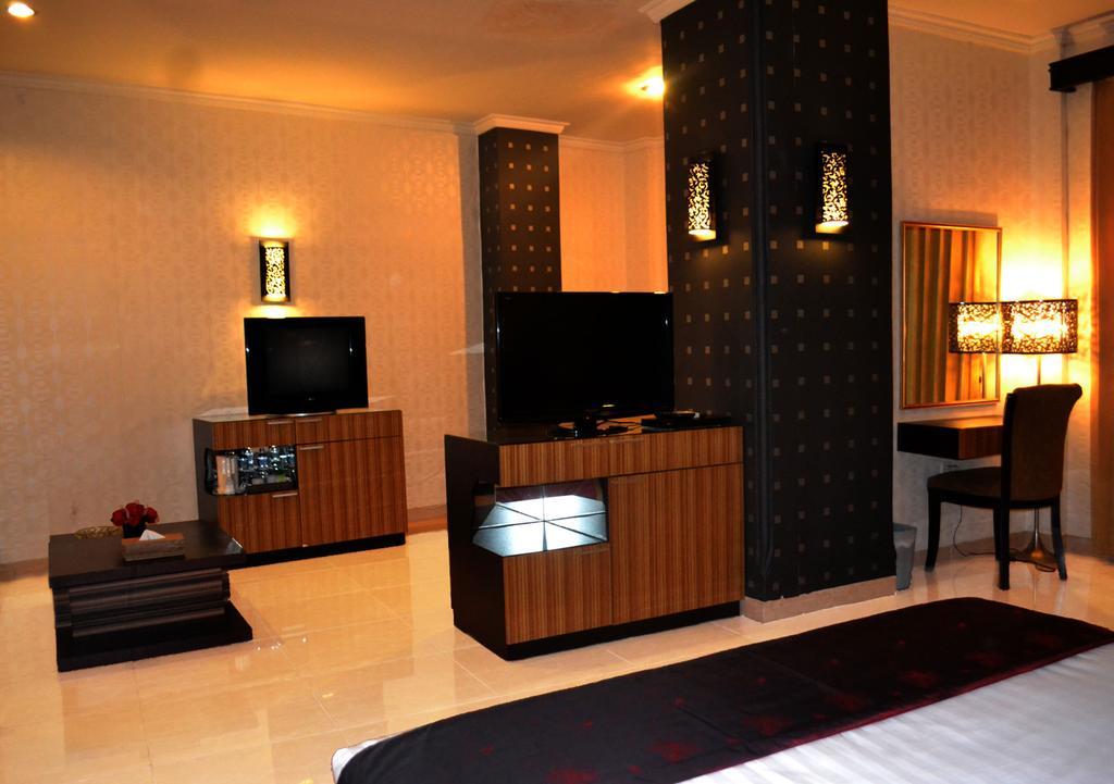 Crown Hotel Tanjung Selor Rom bilde