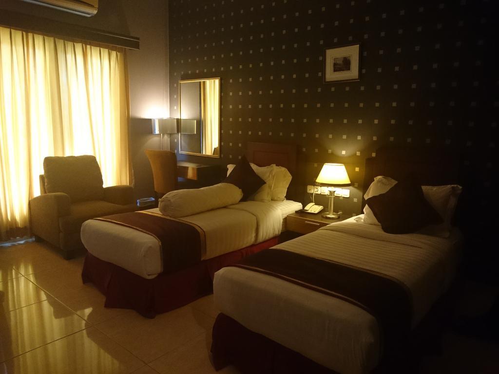 Crown Hotel Tanjung Selor Rom bilde