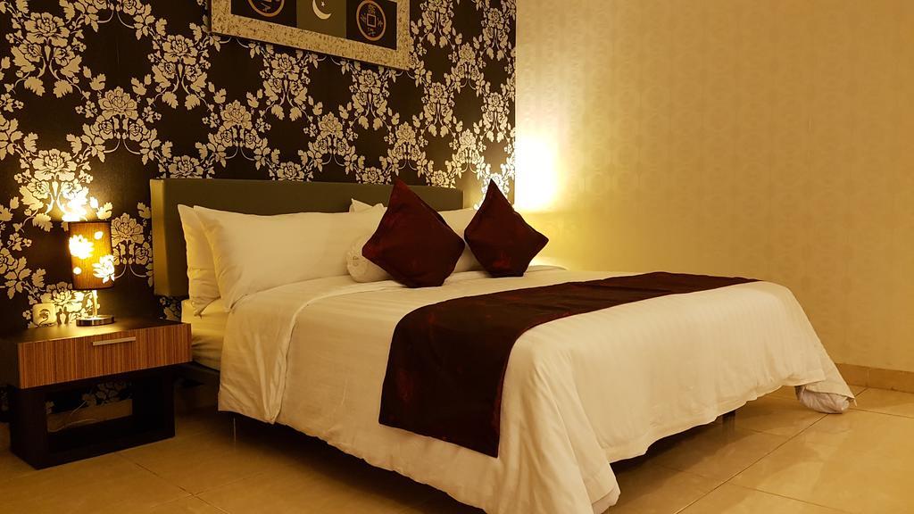 Crown Hotel Tanjung Selor Eksteriør bilde