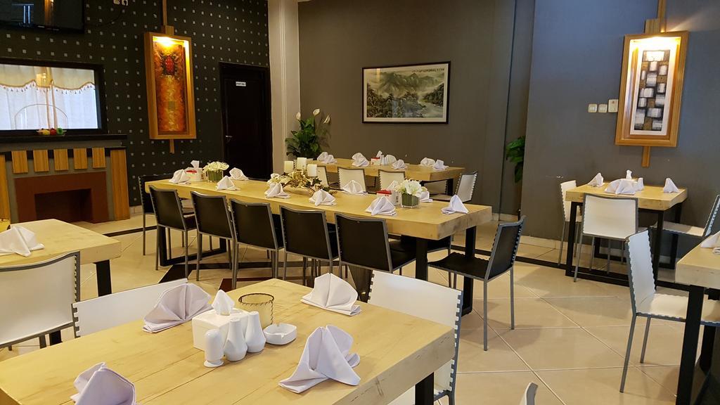 Crown Hotel Tanjung Selor Eksteriør bilde