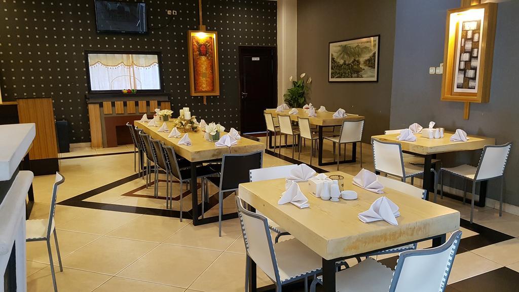 Crown Hotel Tanjung Selor Eksteriør bilde