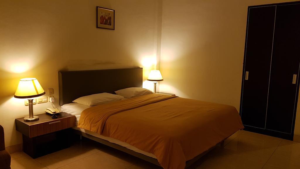 Crown Hotel Tanjung Selor Eksteriør bilde