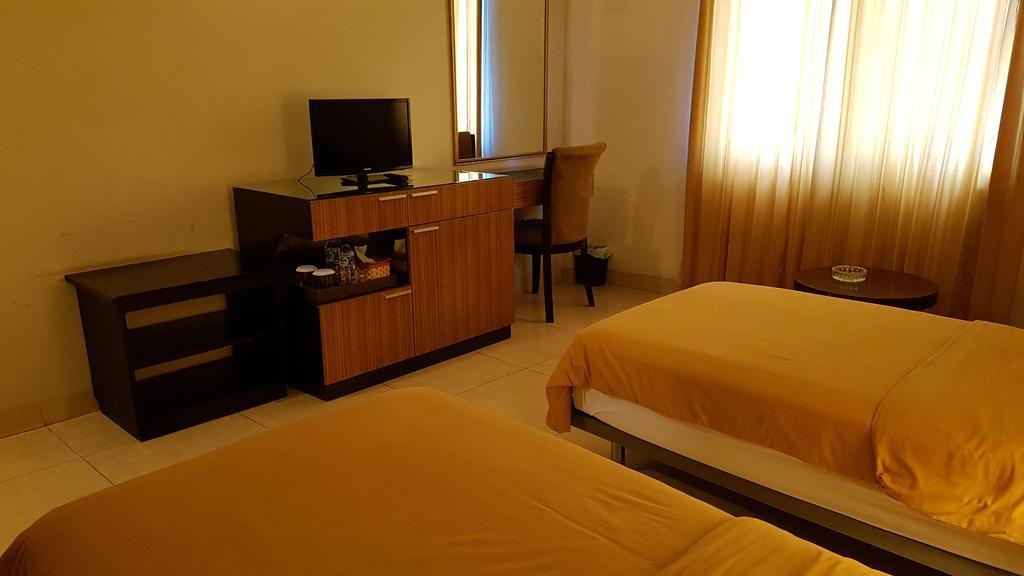Crown Hotel Tanjung Selor Eksteriør bilde