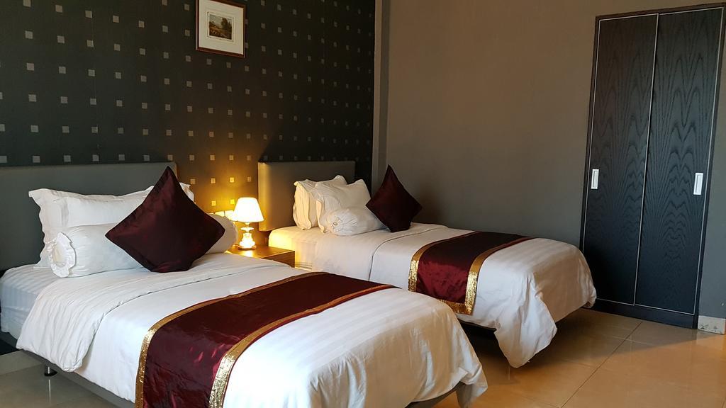 Crown Hotel Tanjung Selor Eksteriør bilde