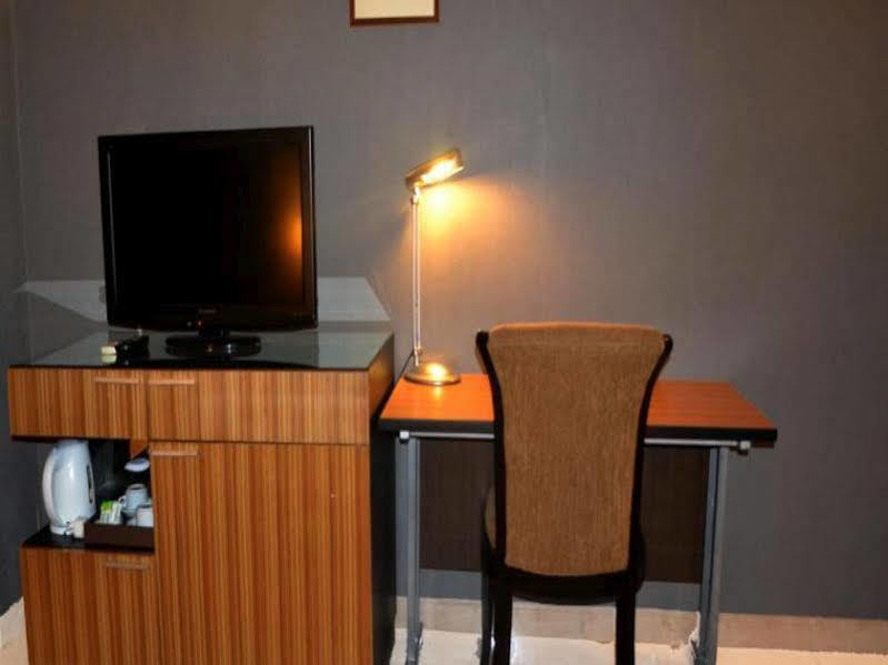 Crown Hotel Tanjung Selor Eksteriør bilde